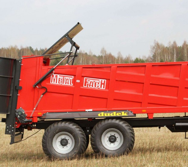 Meslo-kratytuvai-N272-2-14t_manure-spreader_n272-2_right-ee82a884f4555f6864fa6534868f3b08.jpg